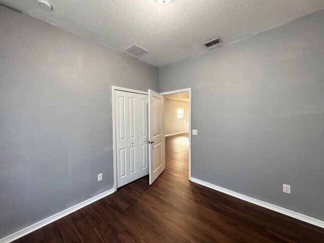 Building Photo - Start Fresh in a New 3BD/2BA Home Built for the Way You Live in Oviedo! WASHER & DRYER INCLUDED! ...