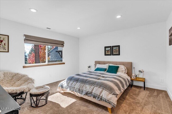 Building Photo - 1262 Hidden Woods Dr