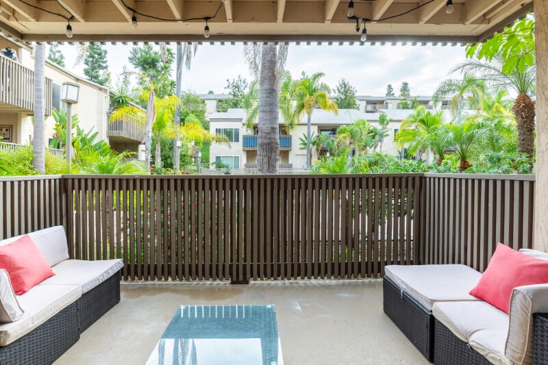 Building Photo - 8529 Villa La Jolla Dr