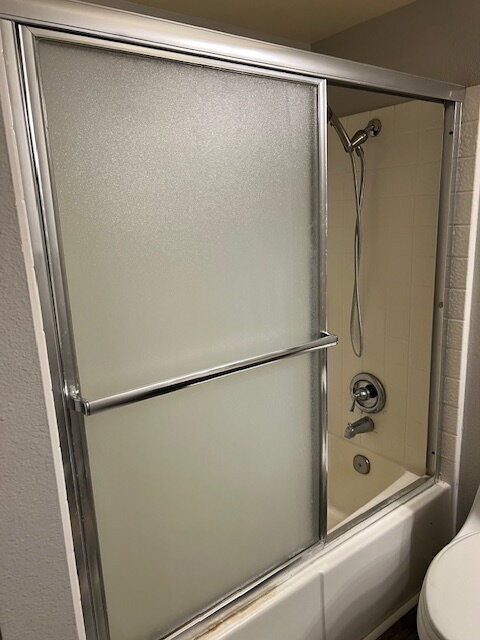 Building Photo - Great area near Central Santee