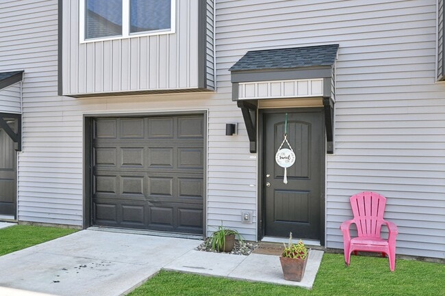 Building Photo - Lamp 55th Ave, LLC