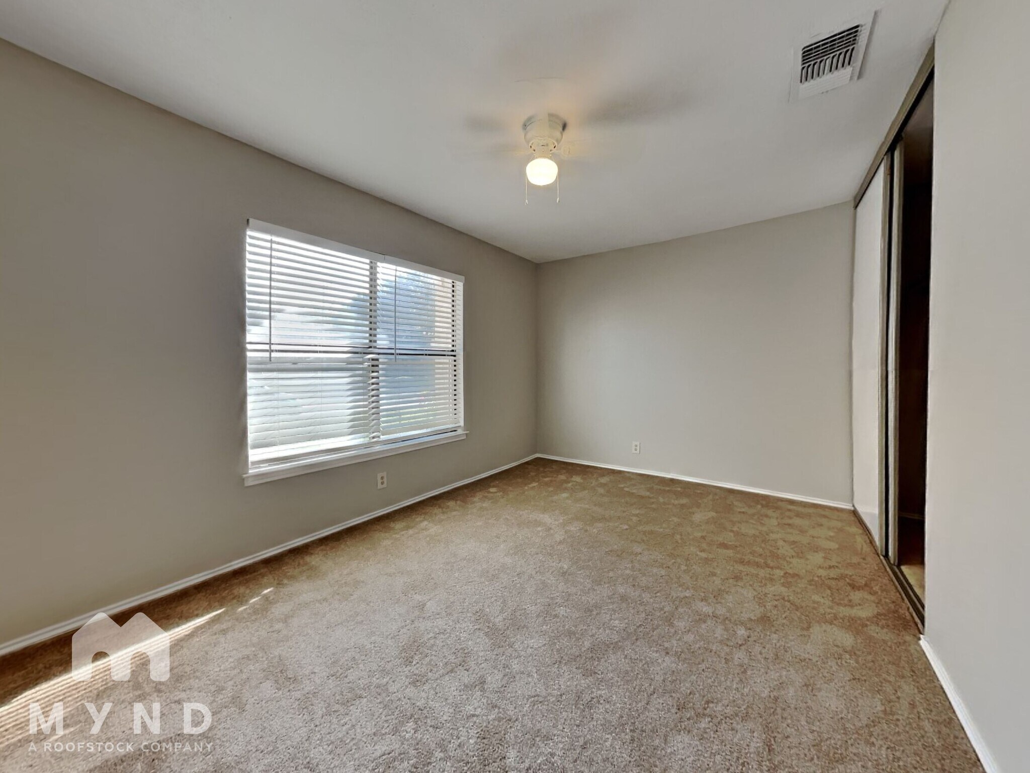 Building Photo - 3403 Shallow Grove