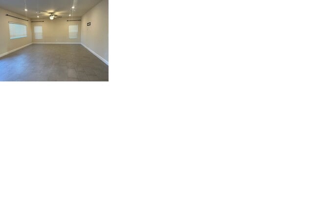 Building Photo - 4876 Kinross Ct