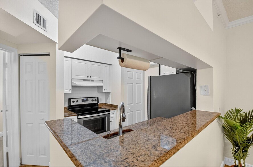 Building Photo - 3212 Tuscany Way