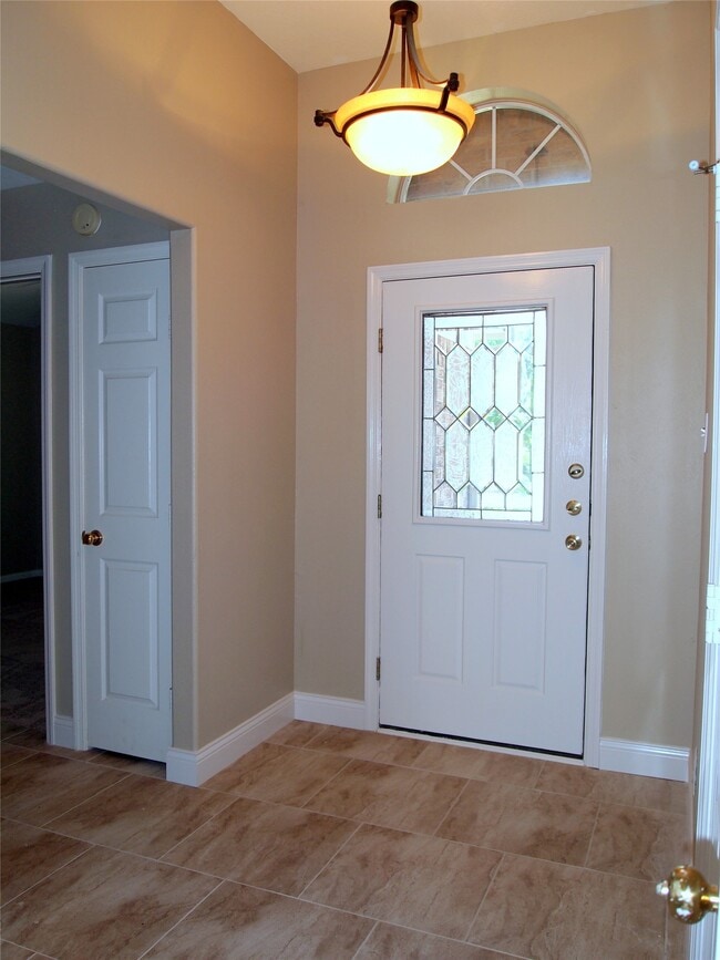 Building Photo - 20838 Kings Clover Ct