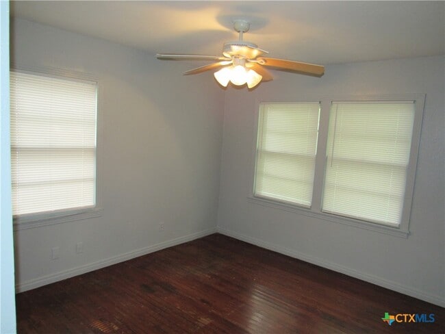 Building Photo - 1701 Elkins Ave