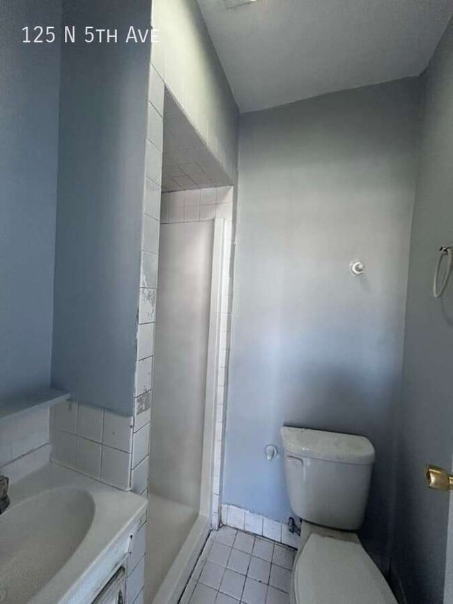 Building Photo - 125 N 5th Ave