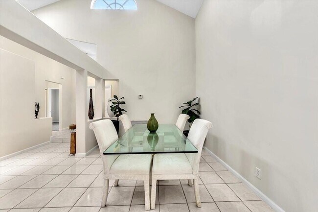 Building Photo - 20231 NW 10th St