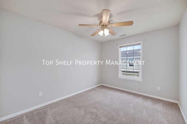 Building Photo - 9125 Greenspire Dr