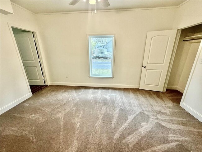 Building Photo - 211 Dartmouth St