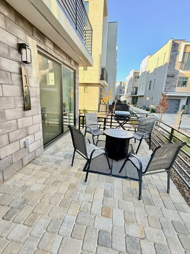 Building Photo - Elegant Riverside Escape — New Townhome St...