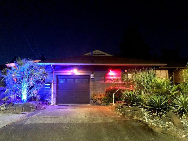 Building Photo - 7900 Beacon Ave S