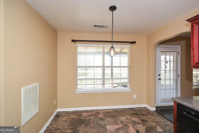 Building Photo - 137 Baywood Crossing