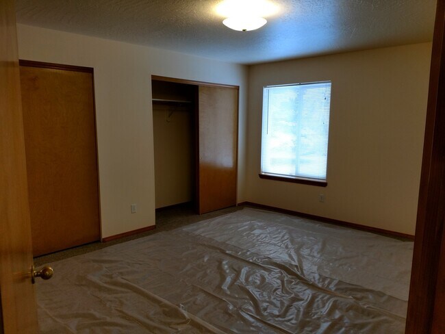 Building Photo - Charming three-bedroom home in Coeur d Alene