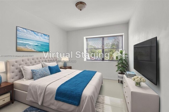 Building Photo - 295 Fern Dr