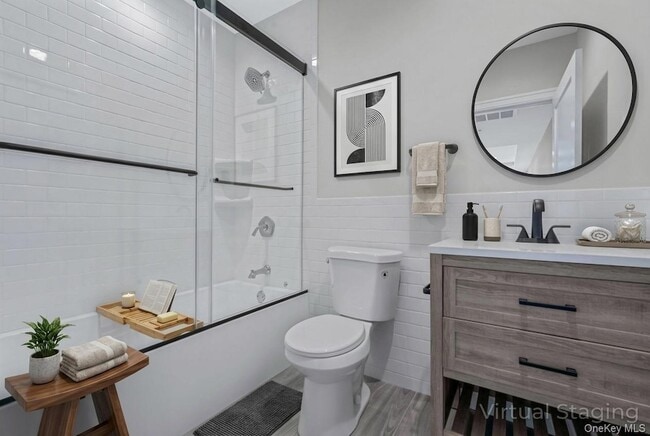 Building Photo - 110 School St