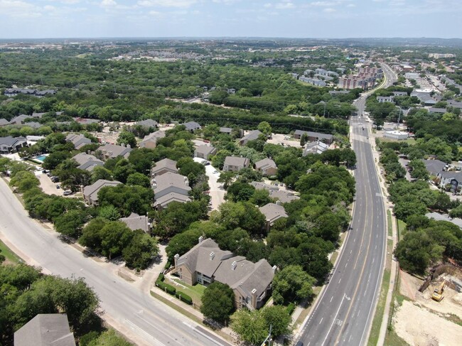 Building Photo - 2450 Wickersham Ln