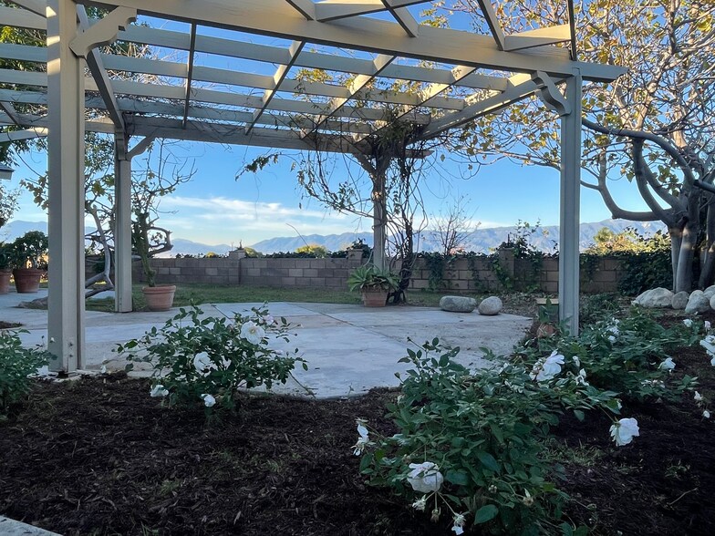 Building Photo - 25660 Allen Way