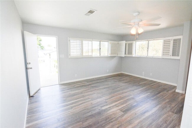 Building Photo - Updated Coastal Home with Studio Unit & Solar in Ocean Beach