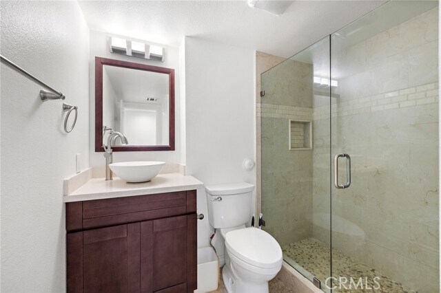 Building Photo - 609 Sleepy Hollow Ln