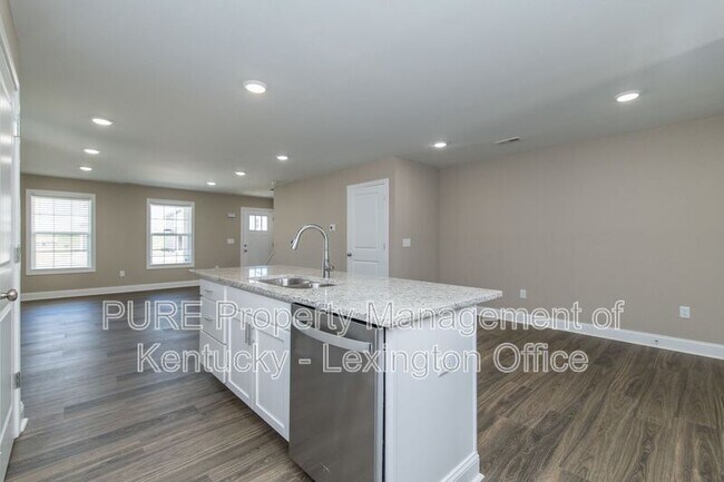 Building Photo - 1058 Judah Bear Blvd