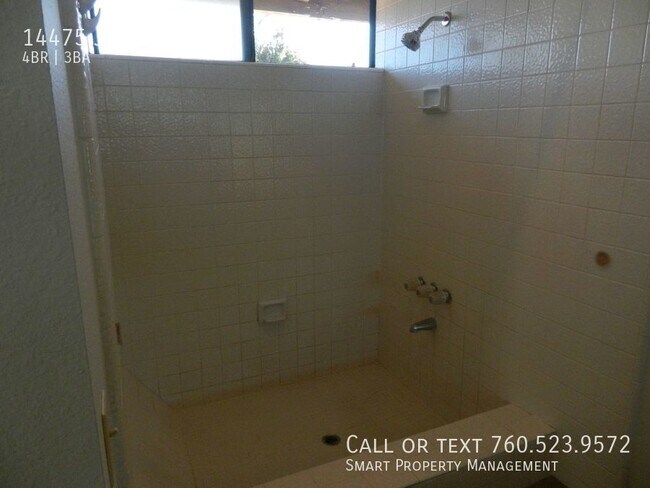 Building Photo - 14475 Janal Way