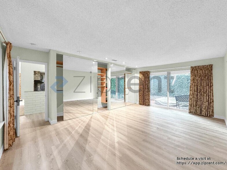 Building Photo - 12646 Beach St