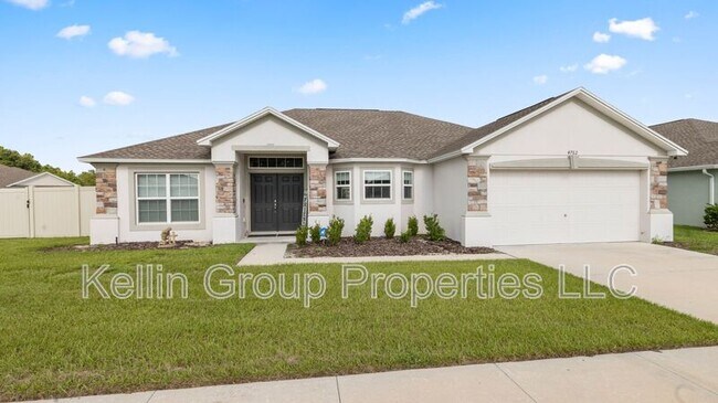 Building Photo - 4762 Drake Ave