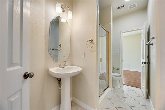 Building Photo - 2501 Royal Troon Dr