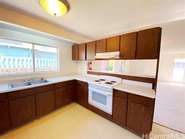Building Photo - 94-676-676 Makaamoamo Pl