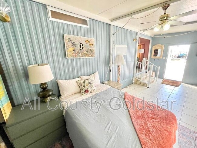 Building Photo - 1475 Flamingo Dr