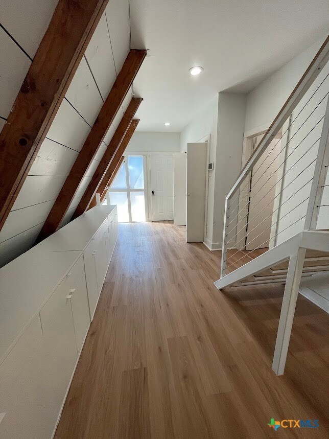 Building Photo - 1522 Cattail