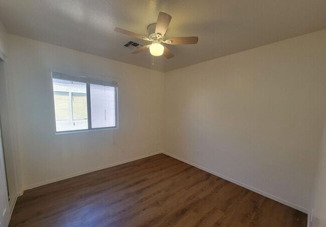 Building Photo - 3 Bedroom, 2 Bath, & Den Home Coming Soon!