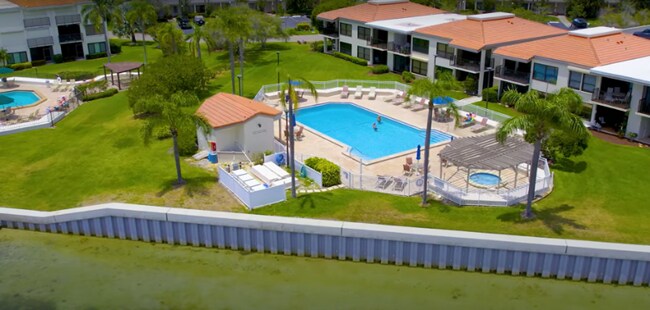 Building Photo - 6295 Bahia Del Mar Cir