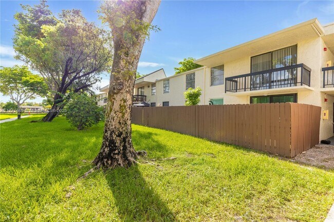 Building Photo - 8303 SW 142nd Ave