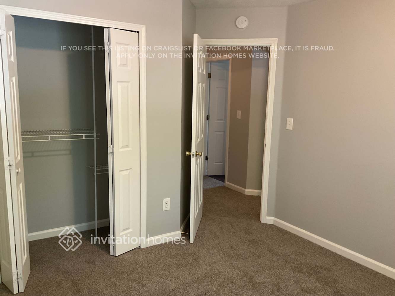 Building Photo - 28 Whitlock Square SW