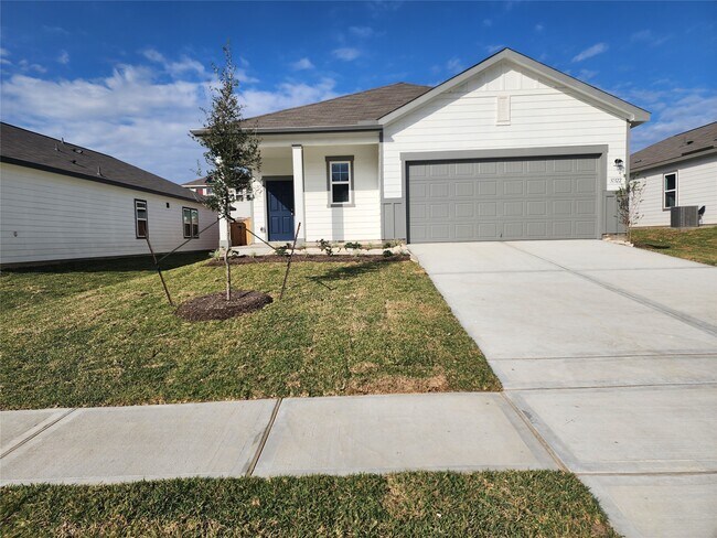 Building Photo - 31322 Gayle Prairie Oaks St