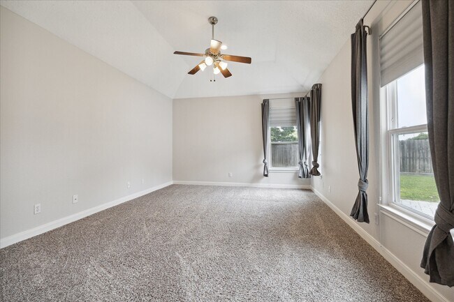 Building Photo - 20334 Hampshire Rocks Dr