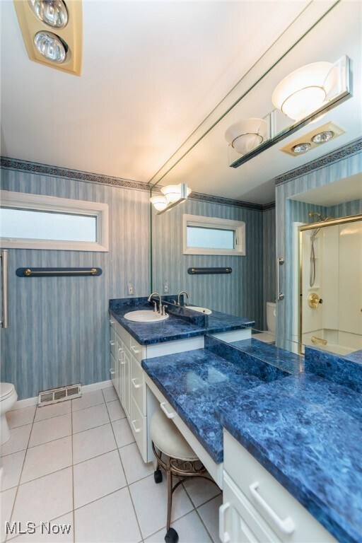 Building Photo - 2500 Deborah Dr