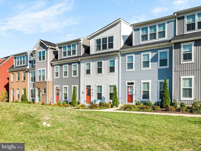 Primary Photo - 404 Waverley Dr