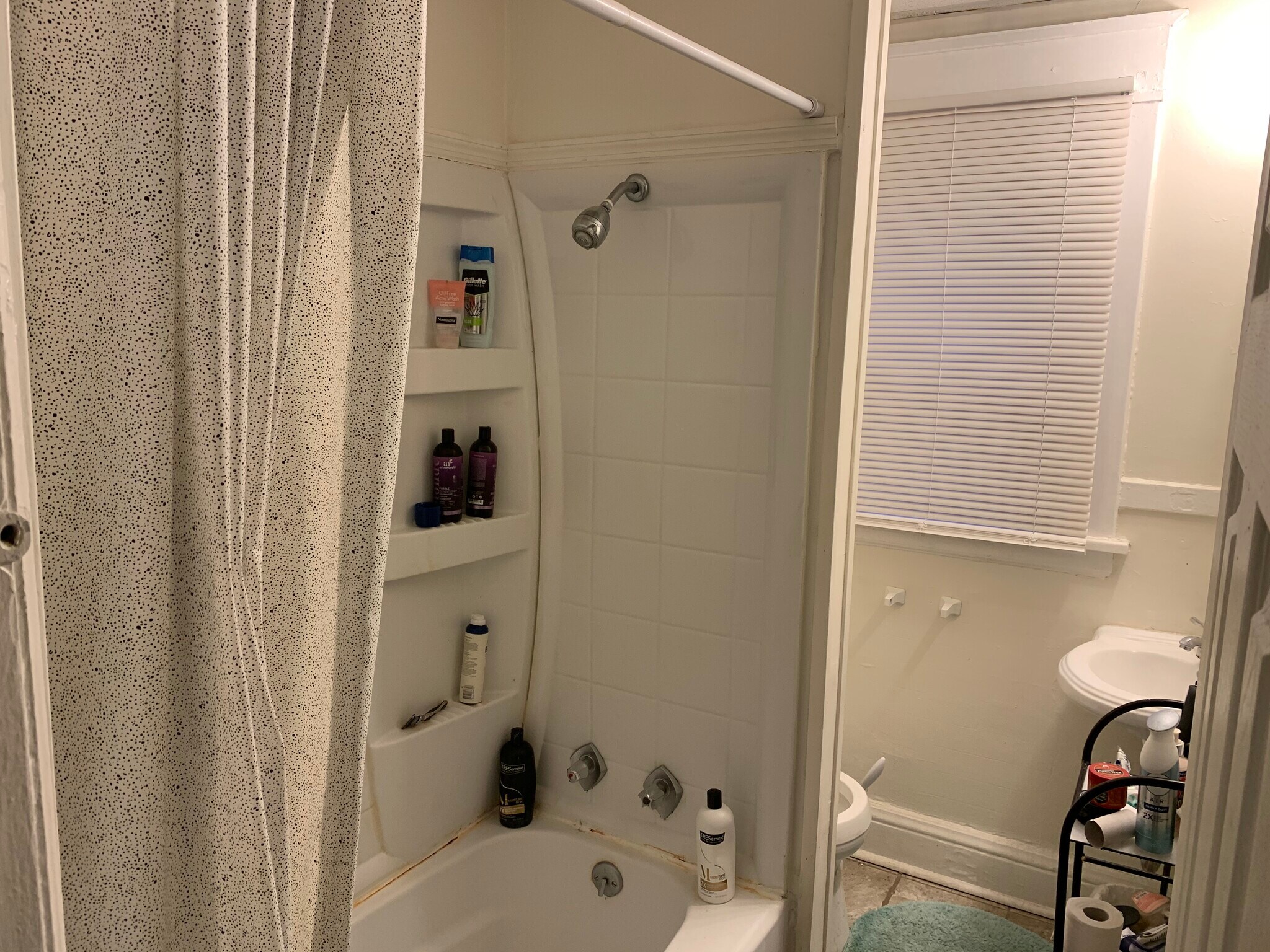 Building Photo - 741 Myrtle Ave