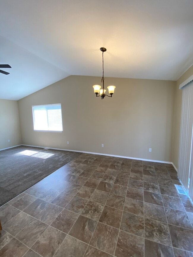 Building Photo - SINGLE FAMILY HOME ON STEVENS (RPM#40)