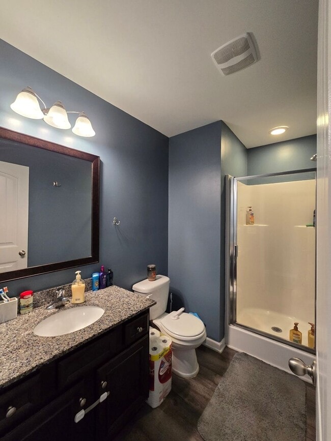 Building Photo - 1718 Smalls Dr