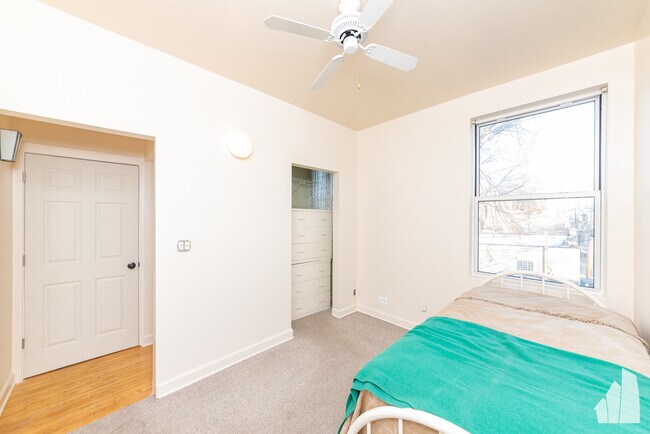 Building Photo - 3945 N Christiana Ave