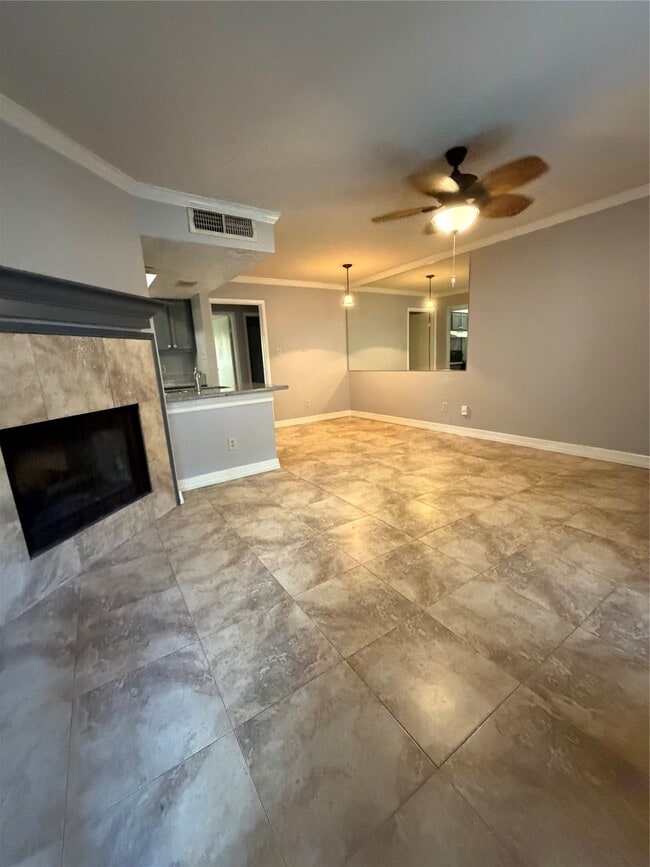 Building Photo - 3919 Fairmont Pkwy