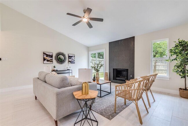 Building Photo - 9908 Willers Way