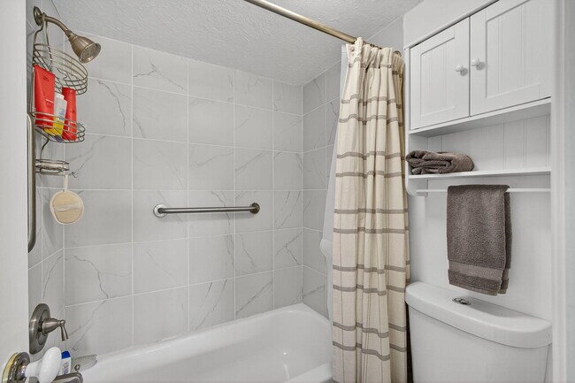 Building Photo - 12790 Briarlake Dr