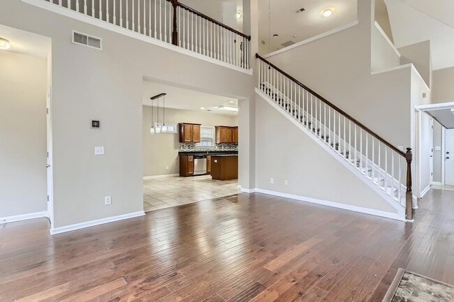 Building Photo - 2605 Gateview Ct