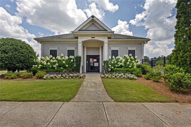 Building Photo - 319 Barbados Ln