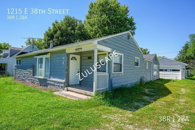 Building Photo - 1215 E 38th St
